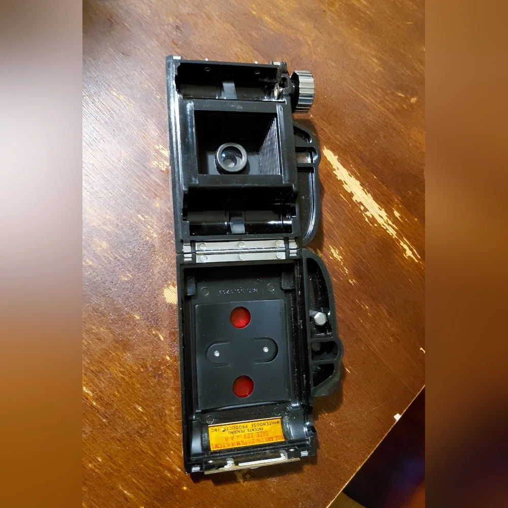 Vintage 1940’s Beacon Camera With Original Leather Case